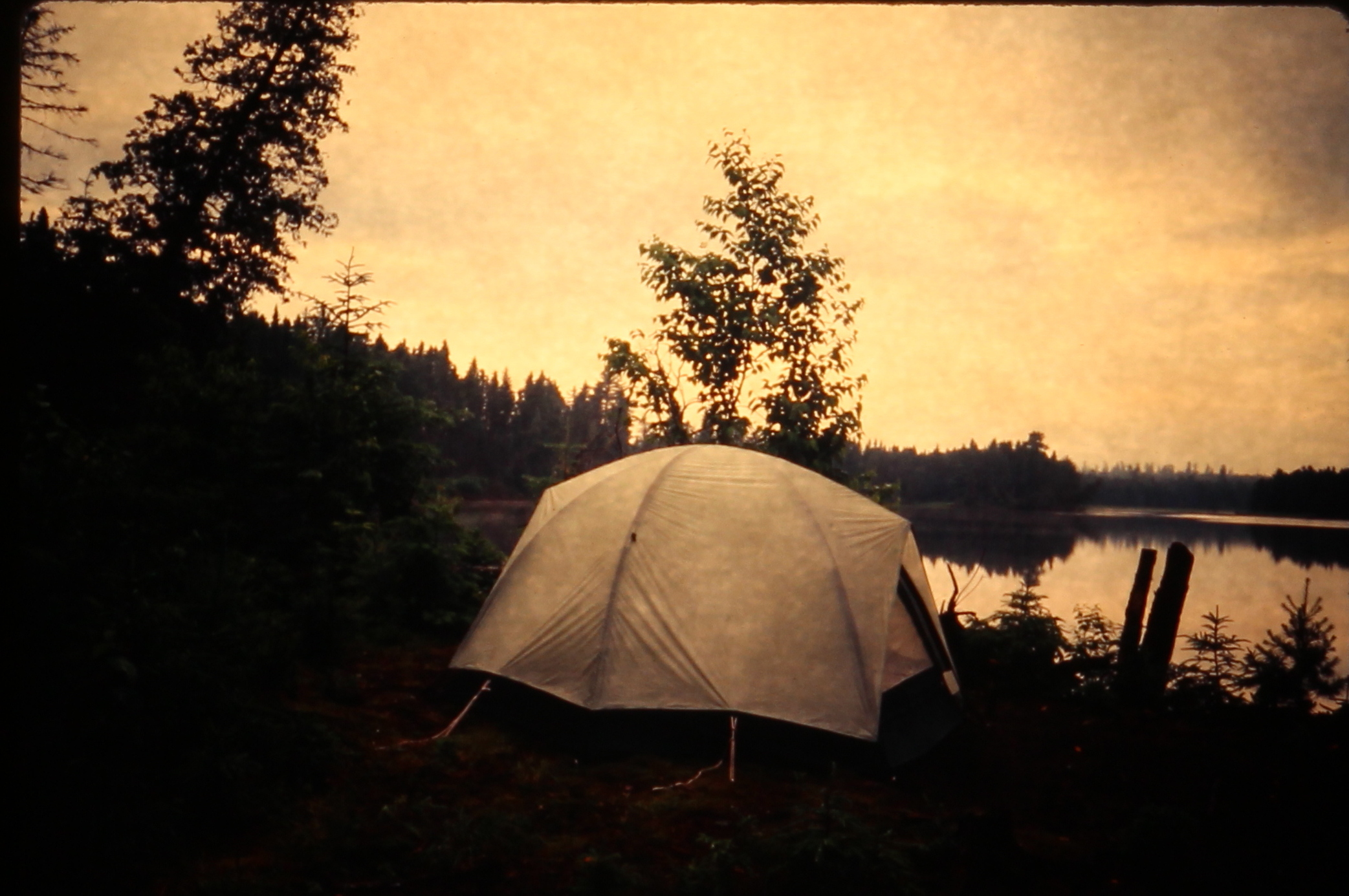 19890900.13 - USA ME - xx - Day Break on the River - MB01T01B09S13.JPG